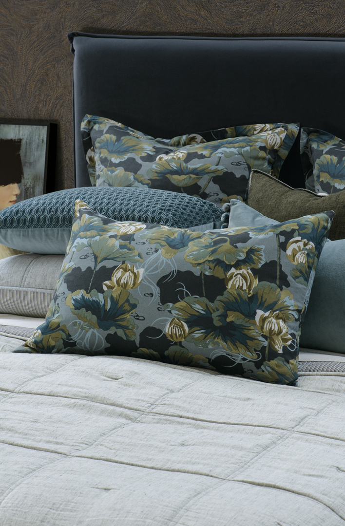 Bianca Lorenne - Waterlily Ocean Comforter (Cushion-Pillowcases-Eurocases Sold Separately) image 2